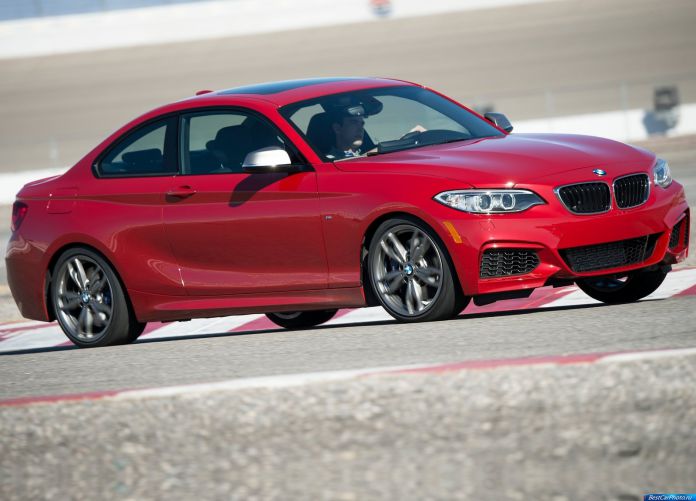 2014 BMW M235i Coupe - фотография 54 из 98