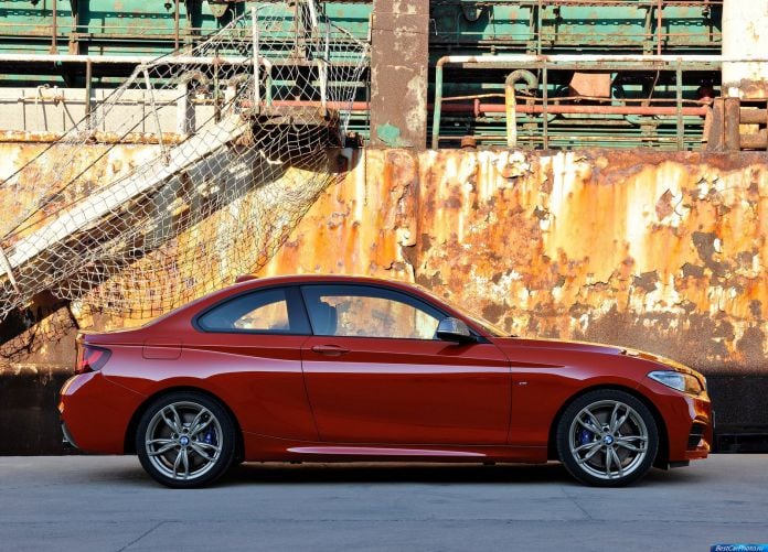 2014 BMW M235i Coupe - фотография 56 из 98 2014 BMW M235i Coupe - фотография 56 из 98