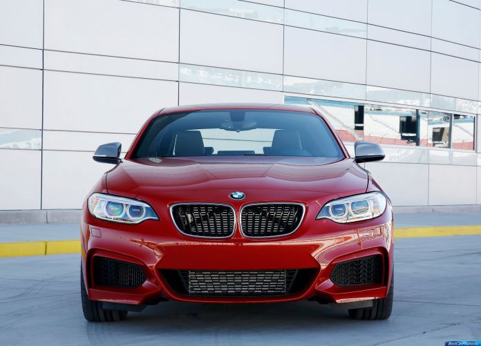 2014 BMW M235i Coupe - фотография 90 из 98 2014 BMW M235i Coupe - фотография 90 из 98