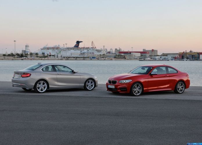 2014 BMW M235i Coupe - фотография 92 из 98