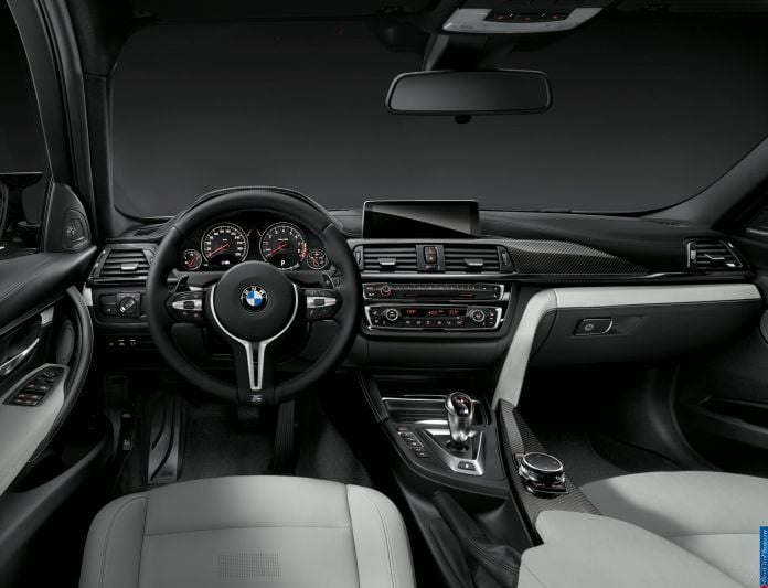 2014 BMW M3 Sedan - фотография 18 из 18 2014 BMW M3 Sedan - фотография 18 из 18