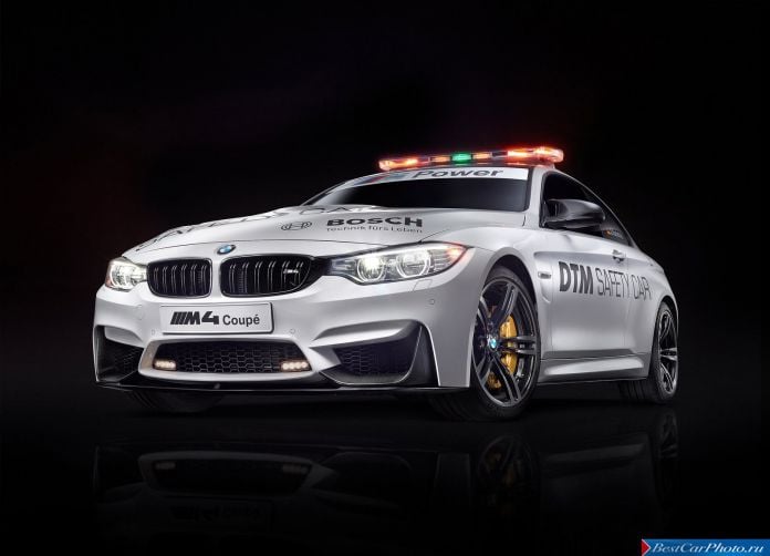 2014 BMW M4 Coupe DTM Safety Car - фотография 1 из 12