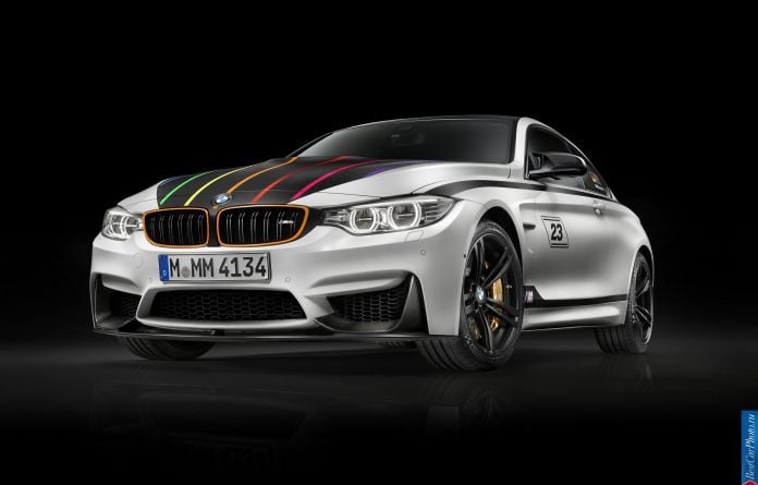 2014 BMW M4 DTM Champion Edition - фотография 1 из 4
