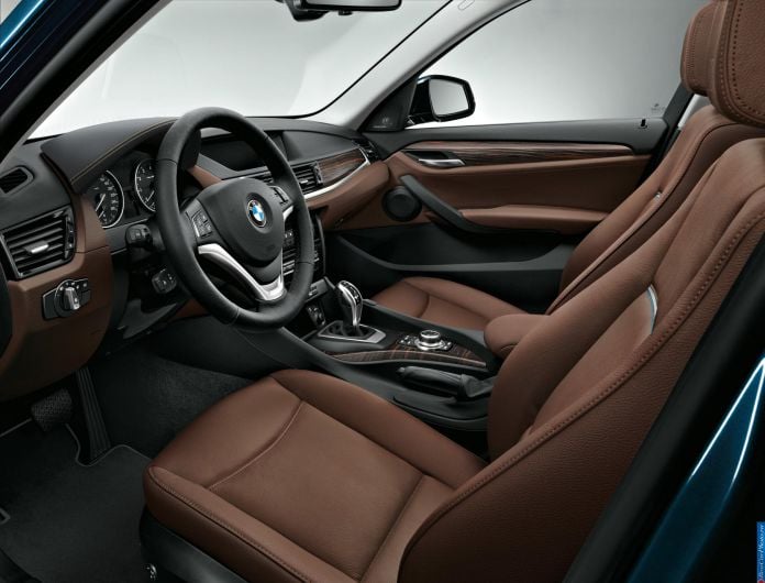 2014 BMW X1 - фотография 12 из 16 2014 BMW X1 - фотография 12 из 16
