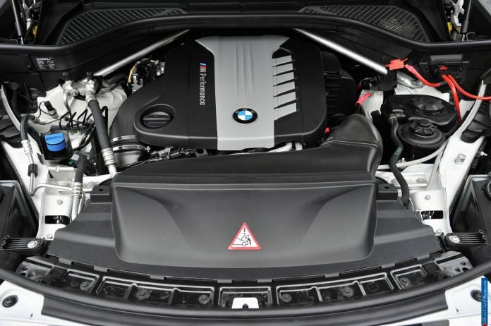 2014 BMW X5 M50d - фотография 14 из 33 2014 BMW X5 M50d - фотография 14 из 33