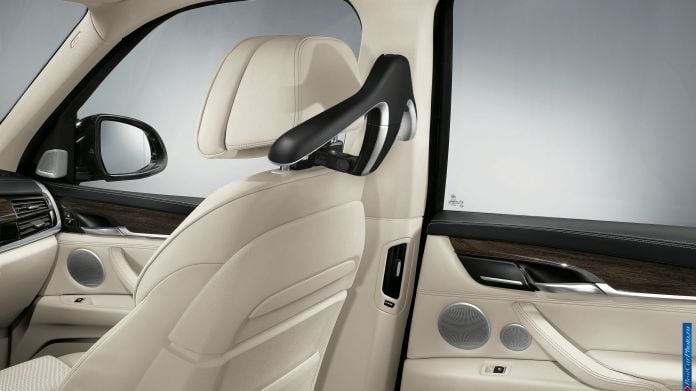 2014 BMW X5 M50d - фотография 24 из 33 2014 BMW X5 M50d - фотография 24 из 33