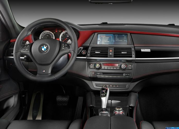 2014 BMW X6 M Design Edition - фотография 2 из 4