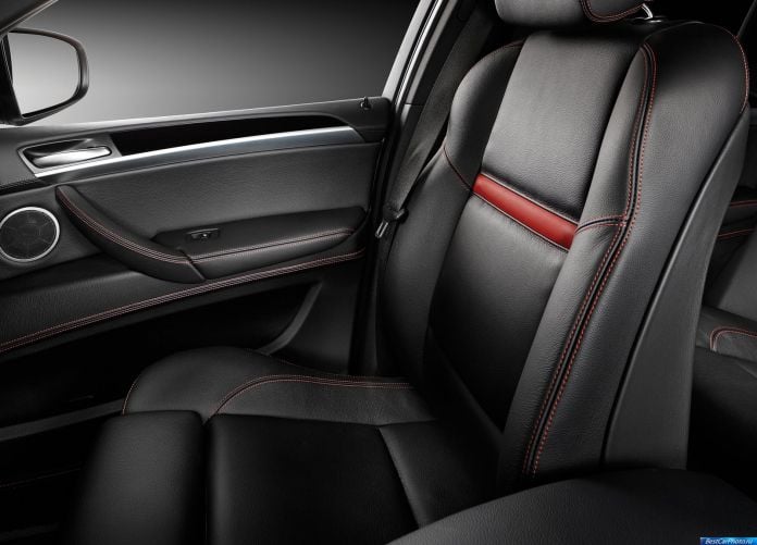 2014 BMW X6 M Design Edition - фотография 3 из 4