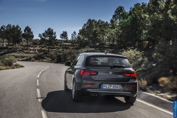 2015 BMW 1-Series 3-door - фотография 8 из 53 2015 BMW 1-Series 3-door - фотография 8 из 53