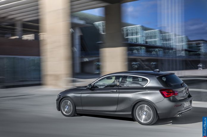 2015 BMW 1-Series 3-door - фотография 17 из 53