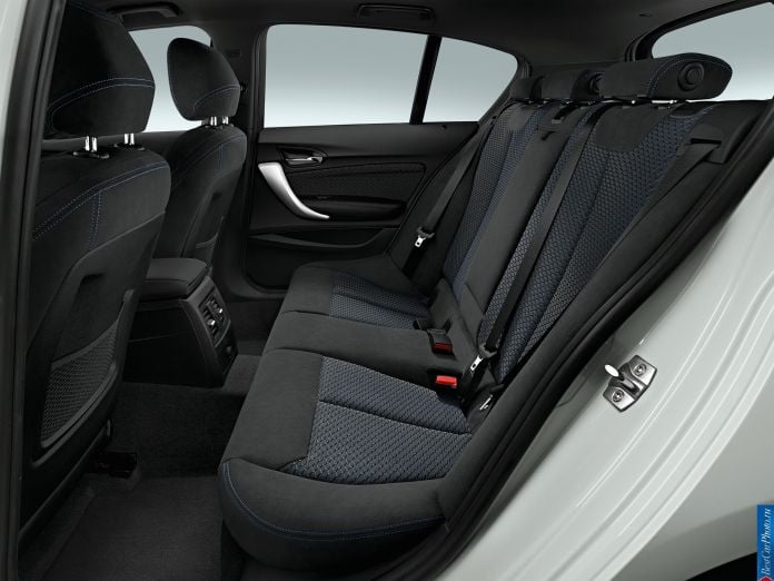 2015 BMW 1-Series M Sport - фотография 51 из 61 2015 BMW 1-Series M Sport - фотография 51 из 61