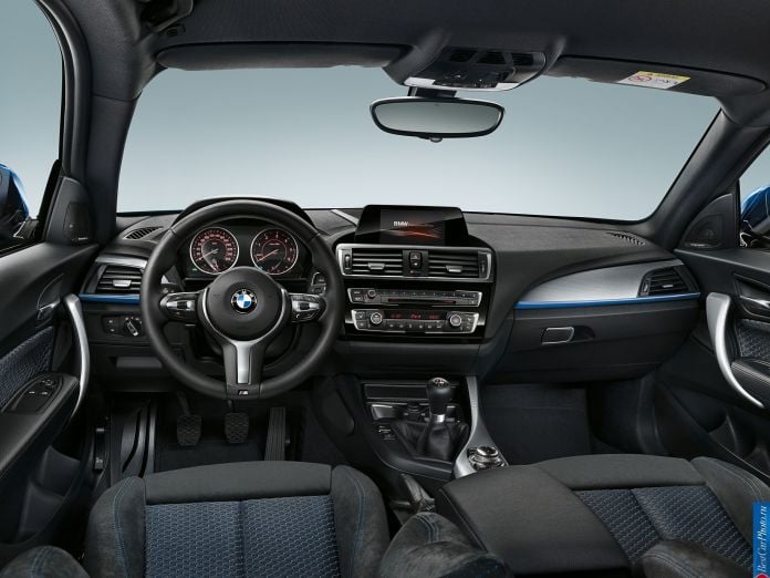 2015 BMW 1-Series M Sport - фотография 55 из 61