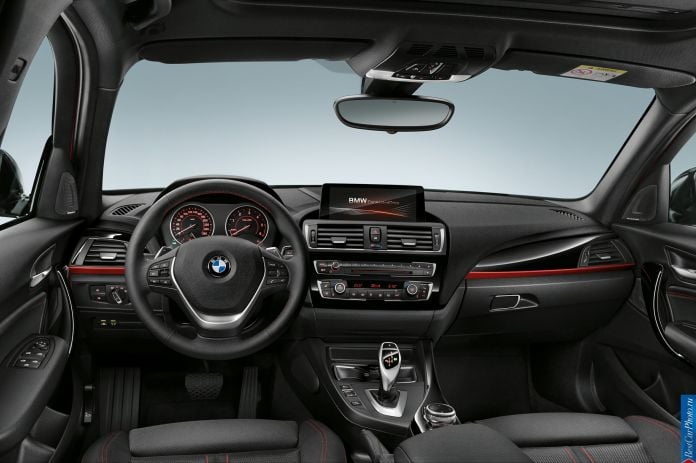 2015 BMW 1-Series M Sport - фотография 56 из 61