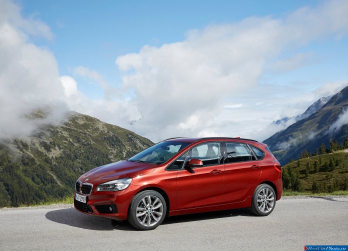2015 BMW 2-Series Active Tourer - фотография 2 из 158