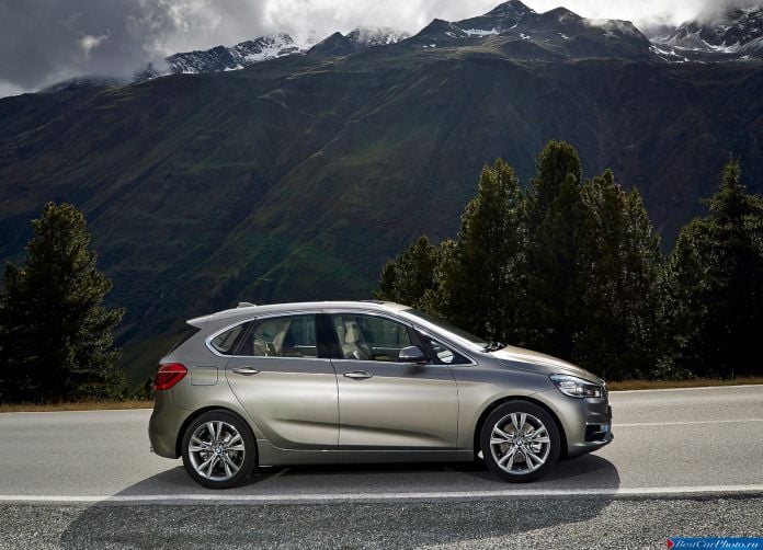 2015 BMW 2-Series Active Tourer - фотография 17 из 158 2015 BMW 2-Series Active Tourer - фотография 17 из 158