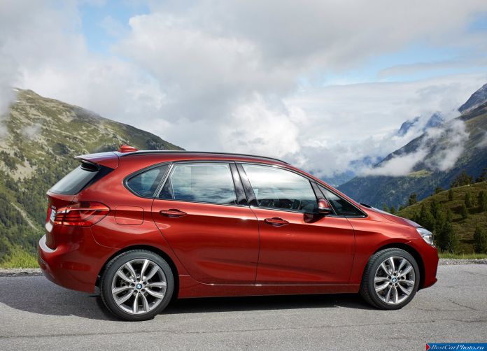2015 BMW 2-Series Active Tourer - фотография 43 из 158 2015 BMW 2-Series Active Tourer - фотография 43 из 158
