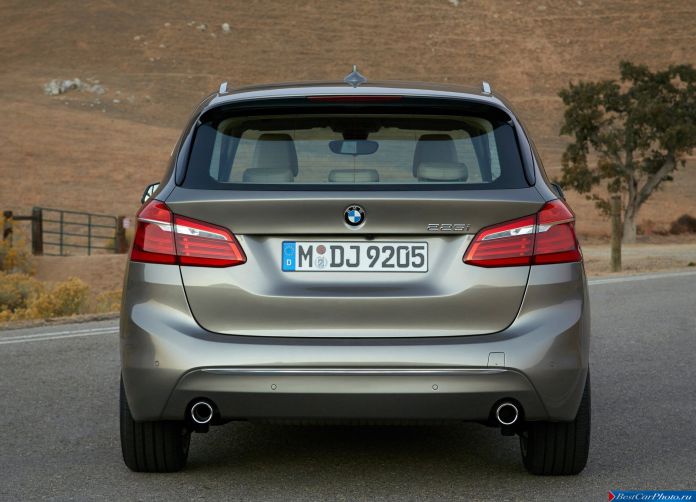2015 BMW 2-Series Active Tourer - фотография 101 из 158 2015 BMW 2-Series Active Tourer - фотография 101 из 158