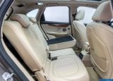 bmw_2015_2-series_active_tourer_193.jpg