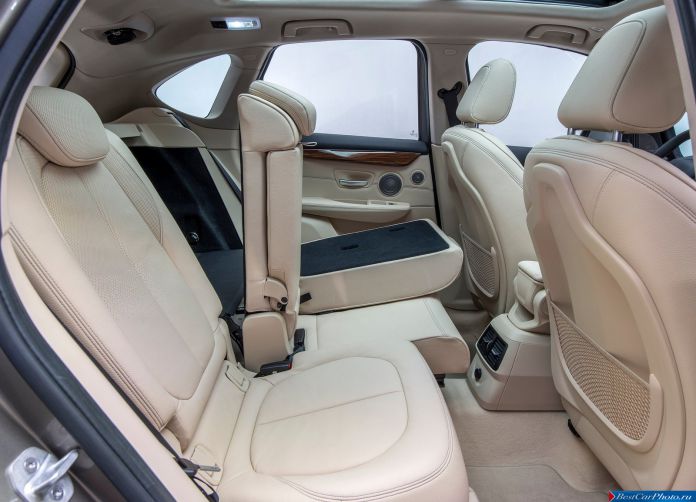 2015 BMW 2-Series Active Tourer - фотография 128 из 158 2015 BMW 2-Series Active Tourer - фотография 128 из 158