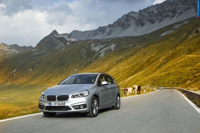 2015 BMW 225XE Active Tourer - фотография 2 из 56 2015 BMW 225XE Active Tourer - фотография 2 из 56