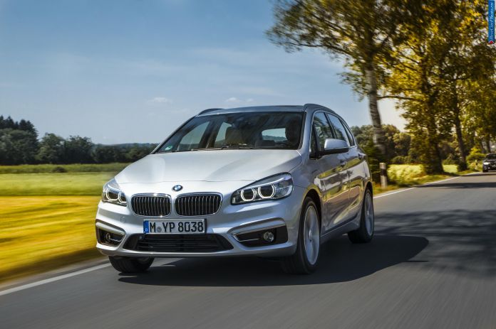 2015 BMW 225XE Active Tourer - фотография 4 из 56 2015 BMW 225XE Active Tourer - фотография 4 из 56
