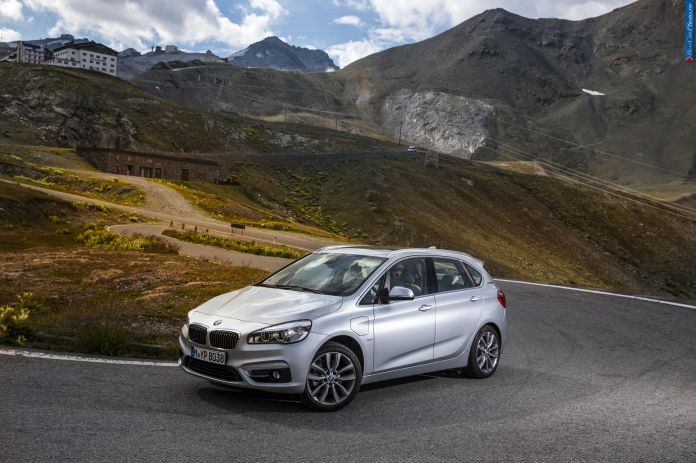 2015 BMW 225XE Active Tourer - фотография 8 из 56 2015 BMW 225XE Active Tourer - фотография 8 из 56