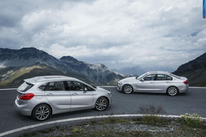 2015 BMW 225XE Active Tourer - фотография 26 из 56