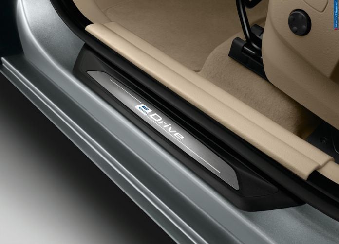 2015 BMW 225XE Active Tourer - фотография 43 из 56