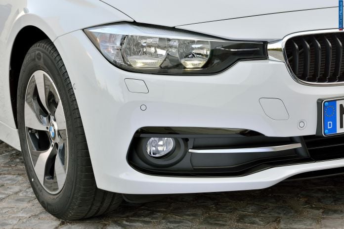 2015 BMW 3-Series Touring - фотография 7 из 15