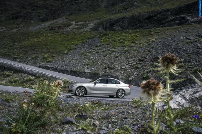 2015 BMW 330e - фотография 22 из 50 2015 BMW 330e - фотография 22 из 50