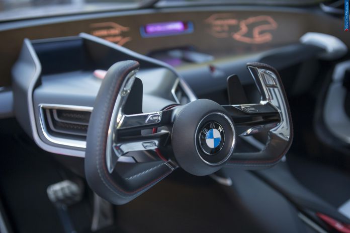 2015 BMW 3.0 CSL Hommage R Concept - фотография 43 из 57