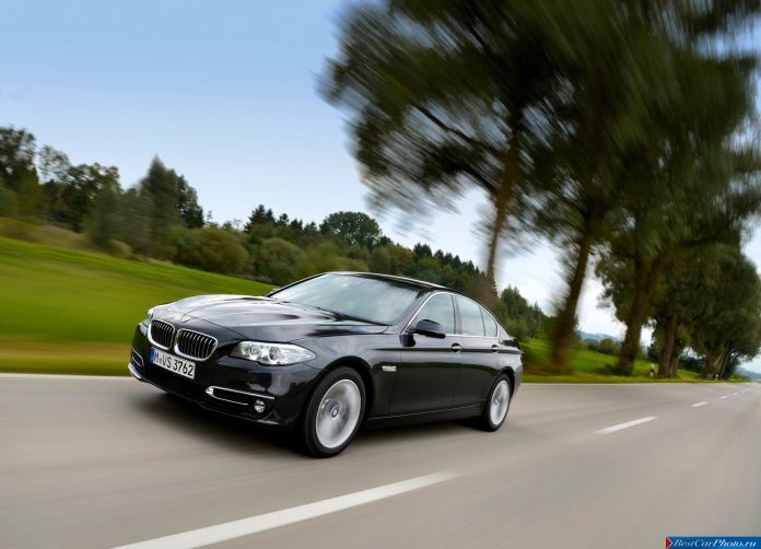 2015 BMW 518d - фотография 15 из 20 2015 BMW 518d - фотография 15 из 20