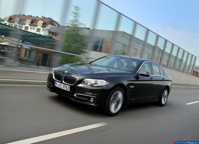 2015 BMW 518d - фотография 16 из 20