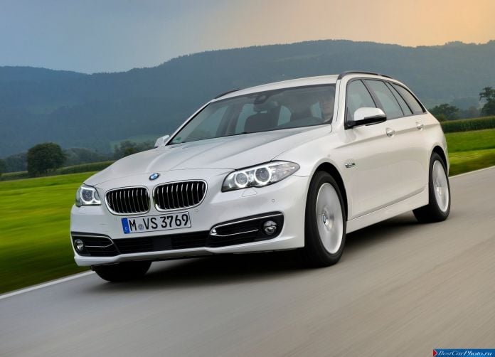 2015 BMW 520d Touring - фотография 2 из 44