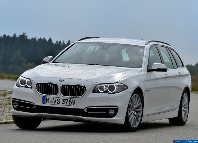 2015 BMW 520d Touring - фотография 3 из 44