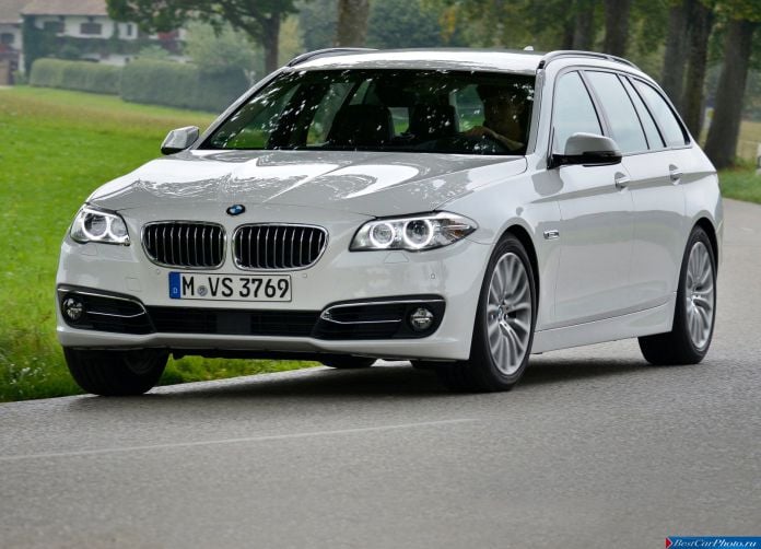 2015 BMW 520d Touring - фотография 4 из 44
