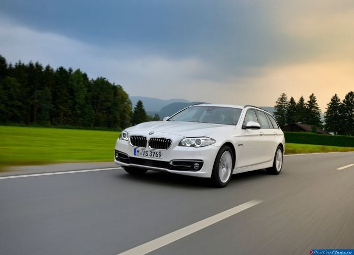 2015 BMW 520d Touring - фотография 19 из 44