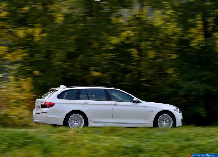 2015 BMW 520d Touring - фотография 24 из 44 2015 BMW 520d Touring - фотография 24 из 44