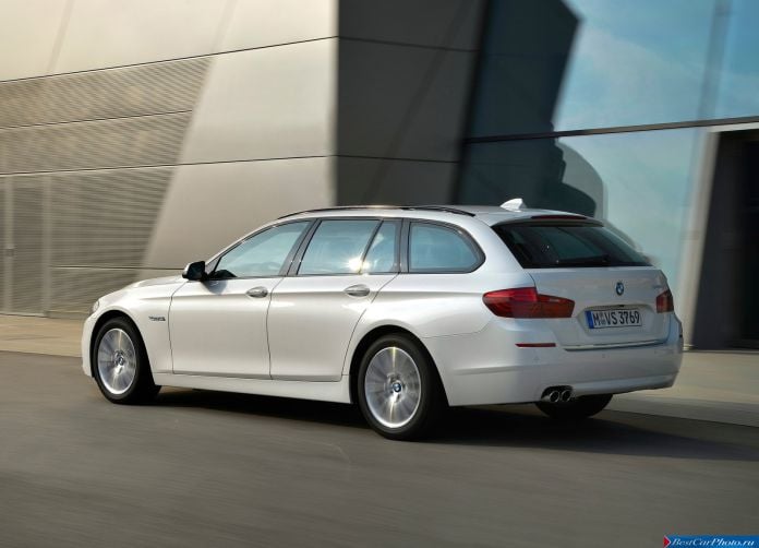 2015 BMW 520d Touring - фотография 31 из 44 2015 BMW 520d Touring - фотография 31 из 44