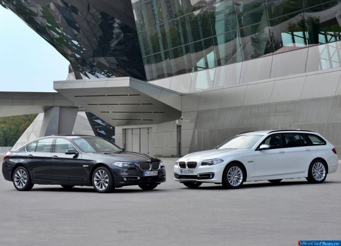 2015 BMW 520d Touring - фотография 32 из 44
