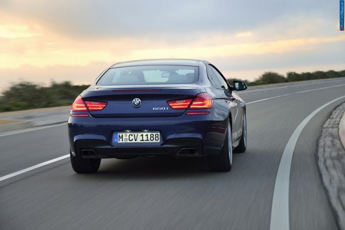 2015 BMW 6-Series Coupe - фотография 2 из 64