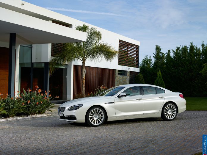 2015 BMW 6-Series Gran Coupe - фотография 14 из 29 2015 BMW 6-Series Gran Coupe - фотография 14 из 29