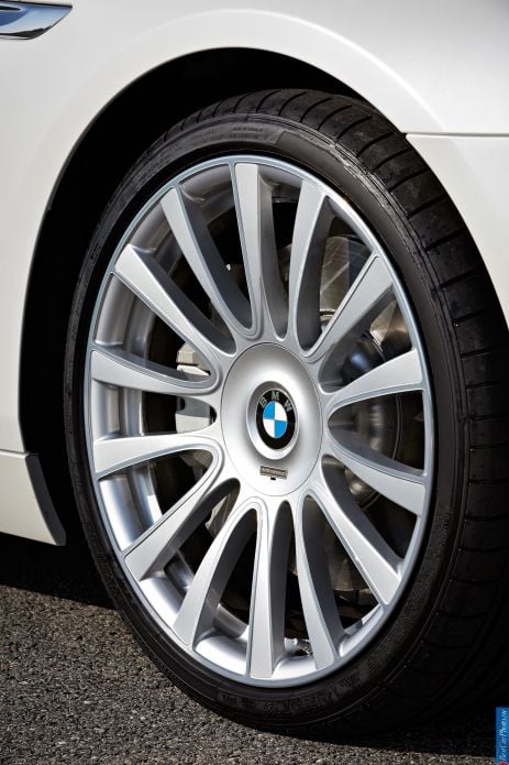 2015 BMW 6-Series Gran Coupe - фотография 25 из 29