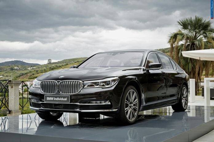 2015 BMW 750li individual - фотография 1 из 8
