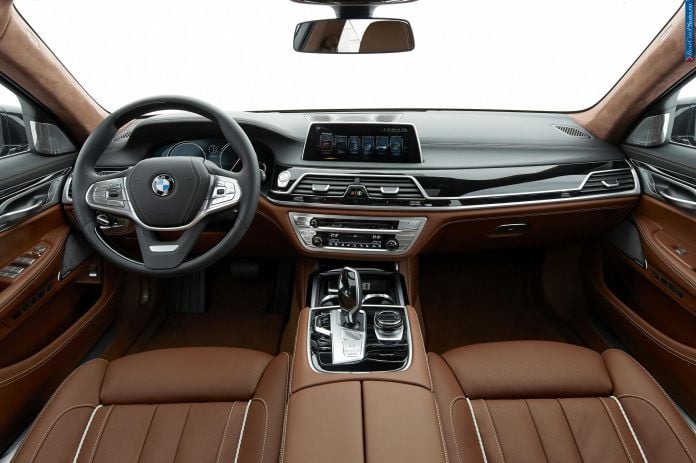 2015 BMW 750li individual - фотография 5 из 8