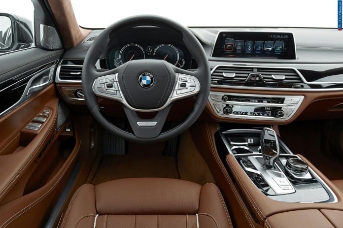 2015 BMW 750li individual - фотография 6 из 8