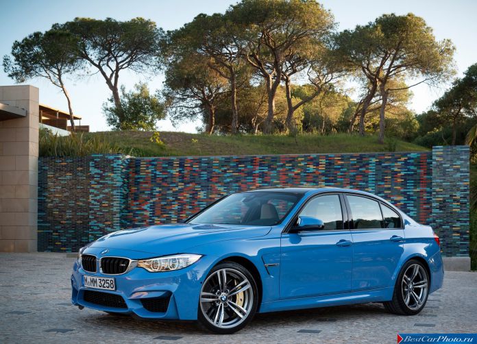 2015 BMW M3 Sedan - фотография 3 из 89