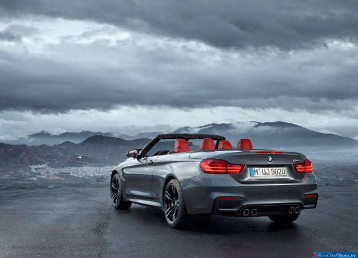 2015 BMW M4 Convertible - фотография 120 из 252