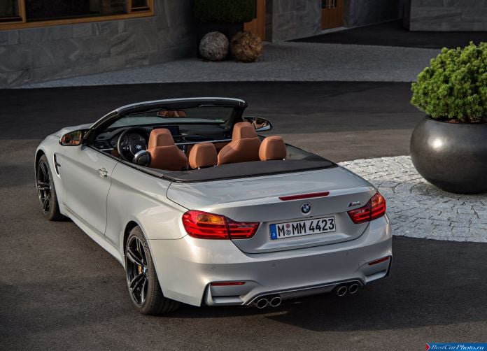 2015 BMW M4 Convertible - фотография 123 из 252