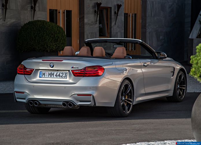 2015 BMW M4 Convertible - фотография 126 из 252